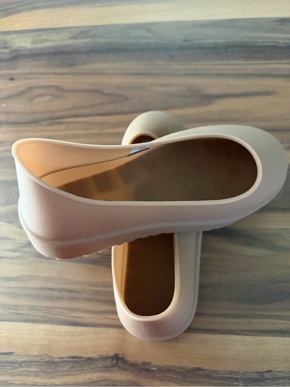 UGG Classic Slip-On Shield - For Men or  Women, size Medium